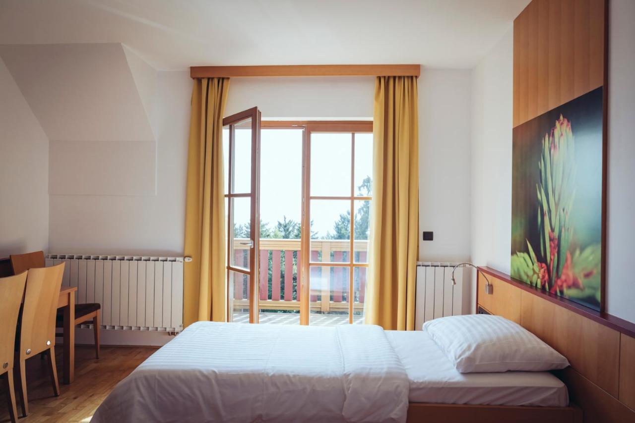 Pohorje Village Wellbeing Resort - Forest Hotel Videc Hočko Pohorje Εξωτερικό φωτογραφία